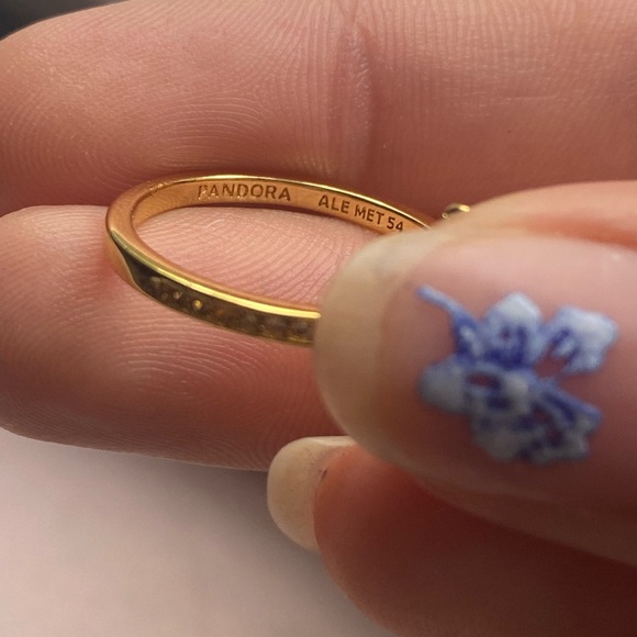 Pandora x Disney Cinderella’s Carriage Ring - Picture 2 of 3